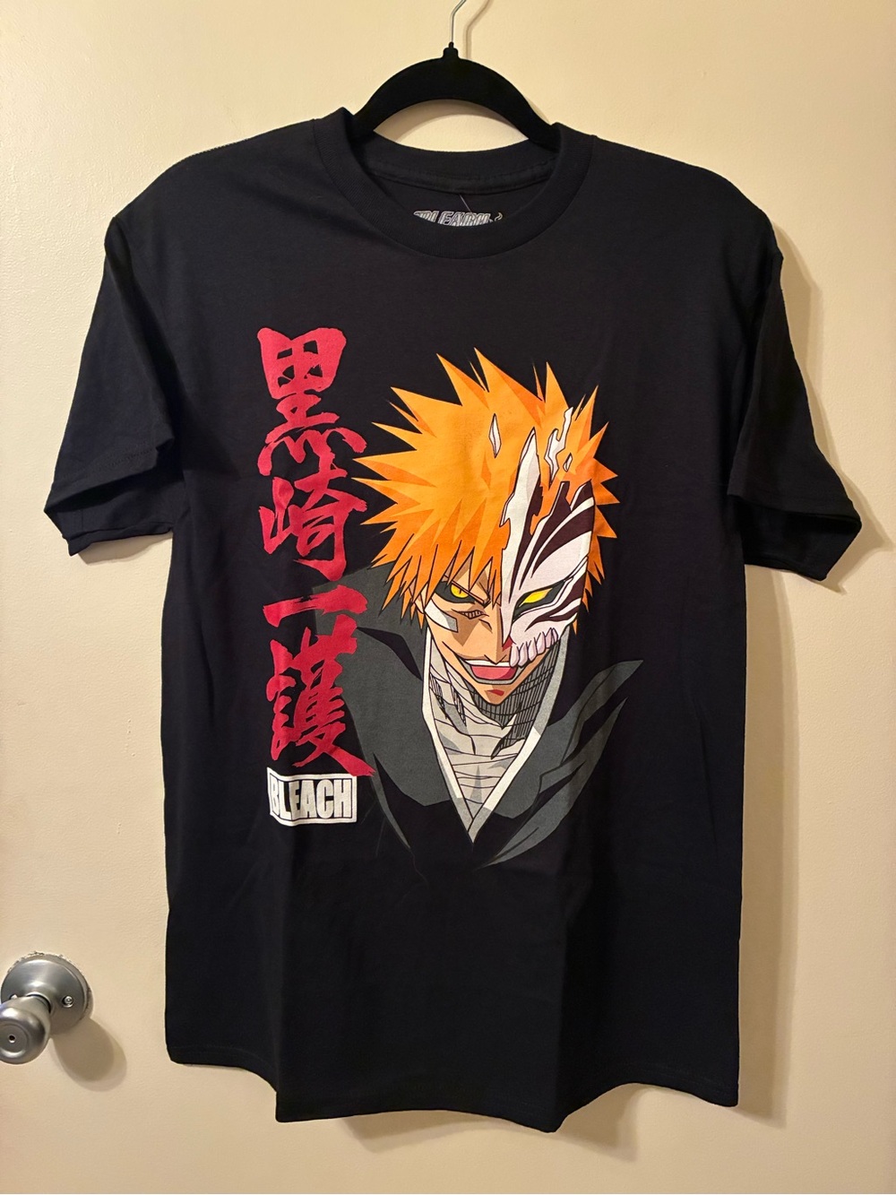 Bleach Ichigo Kurosaki Hollow Mask Graphic Tee Ripple Junction Anime Size M NWOT